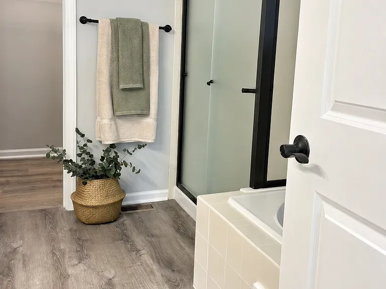 512 Devencroft Rdg E — Photo 17
