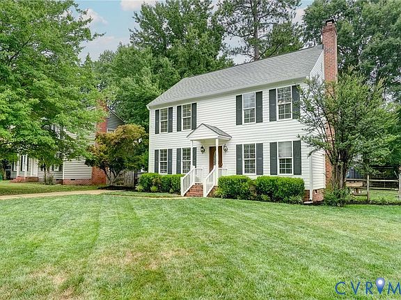 3rd image of 9724 Kingscroft Dr