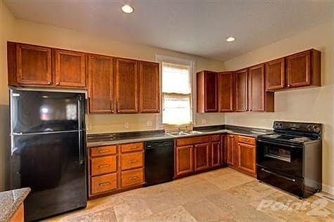 Large kitchen, perfect for entertaining!