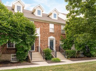 687 Lazelle Rd, Columbus, OH 43081