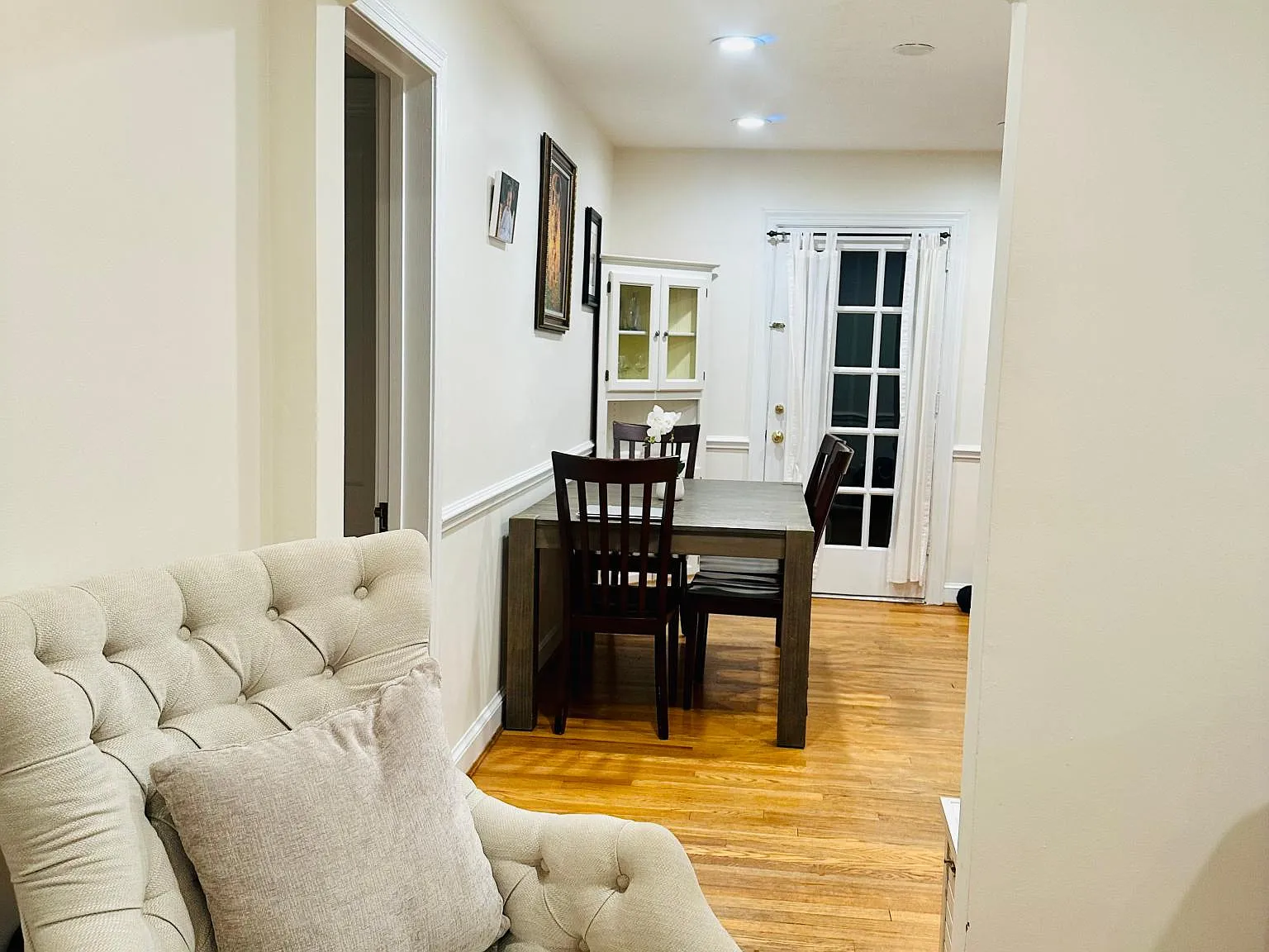 2 bed, 960 sqft, $3,450 — Photo 2