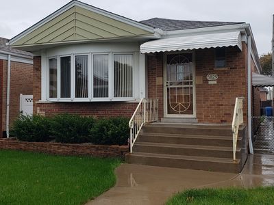 5829 S Narragansett Ave, Chicago, IL, 60638