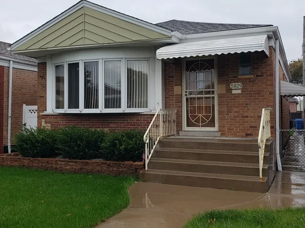 5829 S Narragansett Ave, Chicago, IL 60638