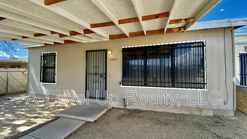 2 bed, 2.0 bath, 1350 sqft, $1,200 — Photo 2