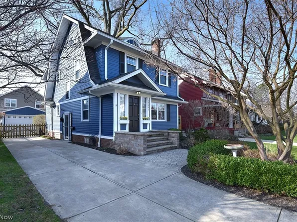 19601 Battersea Blvd, Rocky River, OH 44116