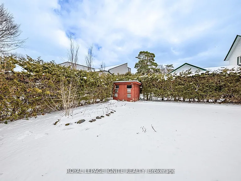 83 Deep Dene Dr #MAIN — Photo 10
