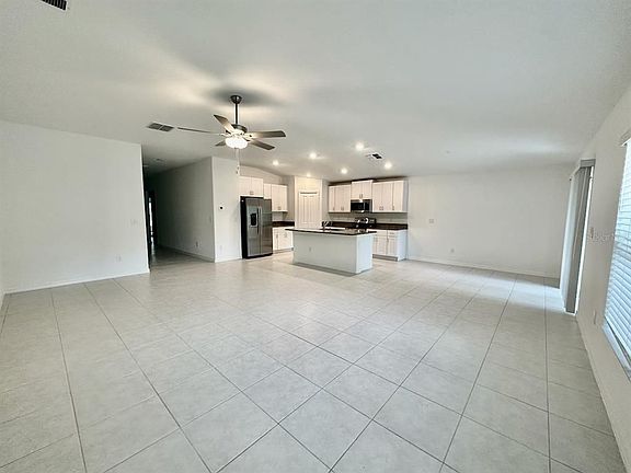 4th image of 6430 Beverly Hills Dr