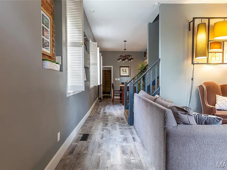 908 Hickory St — Photo 5