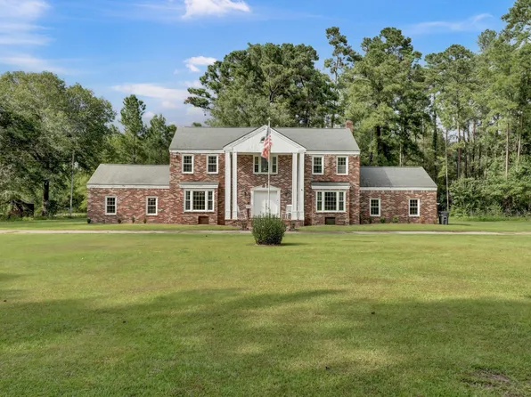 1065 1st Bend Rd, Harleyville, SC 29448