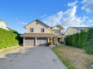 36042 Southridge Pl, Abbotsford, BC V3G1E2