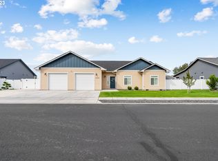 1959 NE 8th St, Hermiston, OR 97838