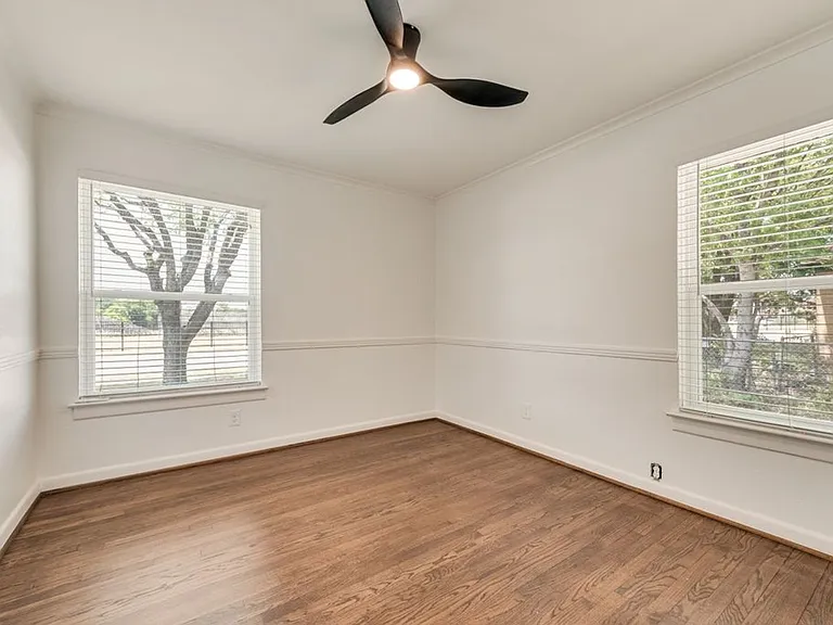 9506 Mercer Dr — Photo 8