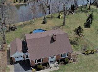 133 Riverview Dr, Waterford, WI 53185