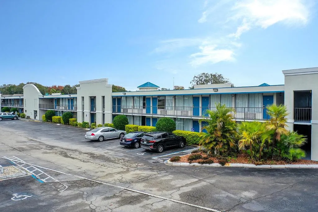 Stayable Lakeland — Photo 3