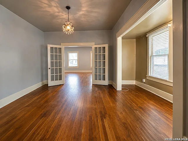 3 bed, 1.0 bath, 1384 sqft, $1,525 — Photo 4