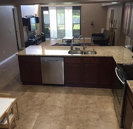 2nd image of 1325 Gangplank Dr