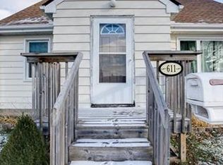 611 Shumway Ave, Faribault, MN 55021