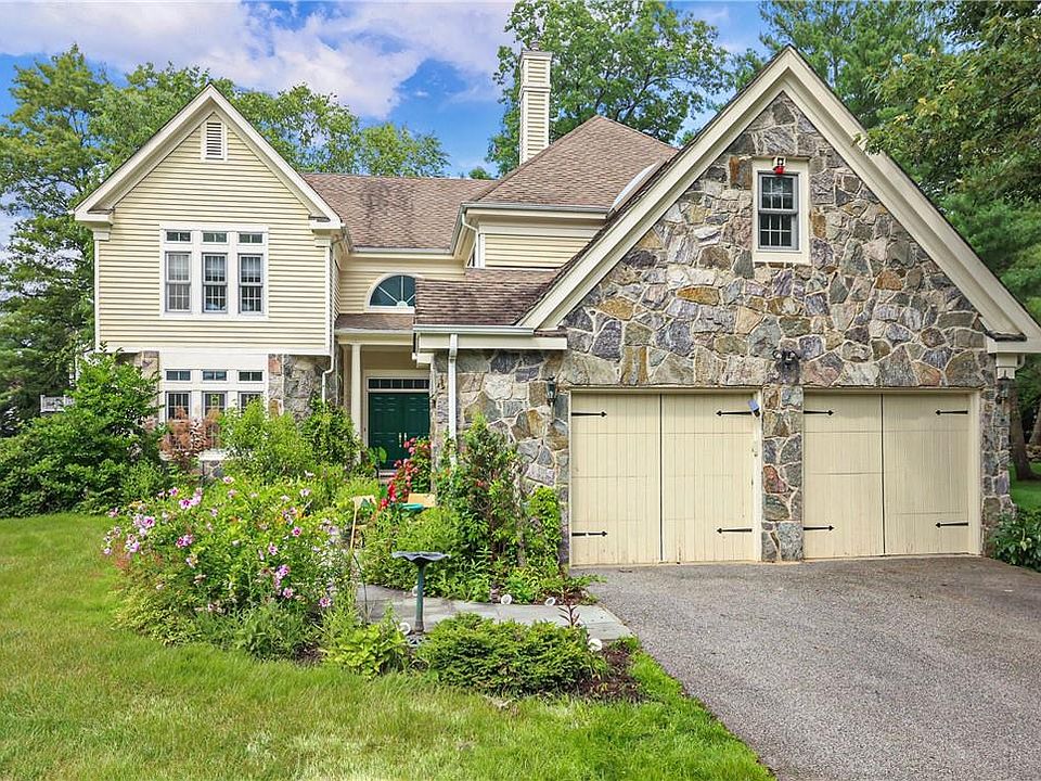 1st image of 11 Westhaven Lane