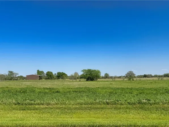 9992 Panther Creek Rd, Iola, TX 77861