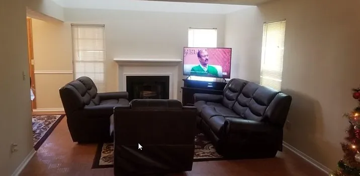 6639 E Windsor Ln — Photo 2
