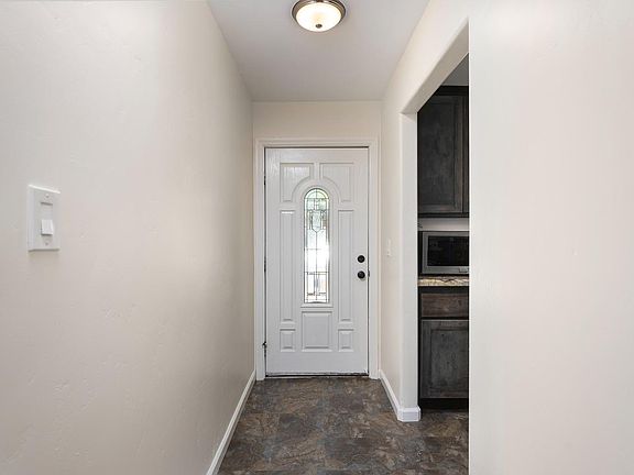 5th image of 8975 Woodward Way
