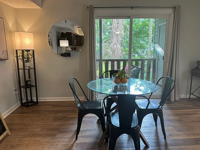365 W Illinois Ave #20 — Photo 4
