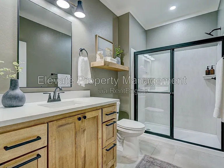 1616 NW 17th St #16 — Photo 25