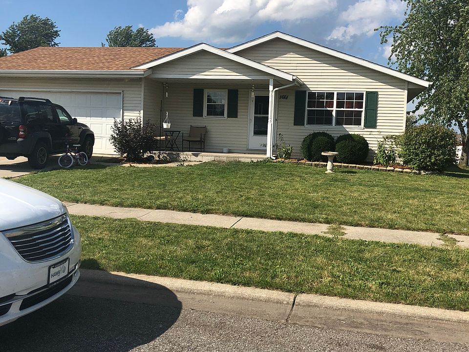 2nd image of 1661 Canary Ln