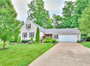 631 Lanark Ln, Painesville, OH 44077