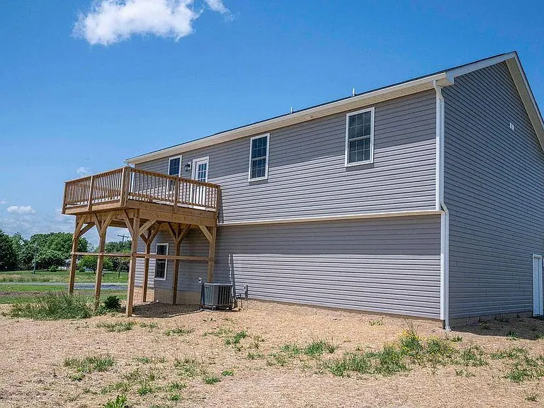 2308 Readus Rd — Photo 2