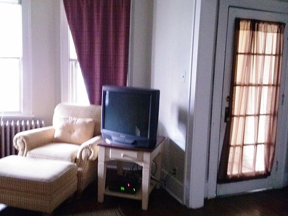 Foyer into living room