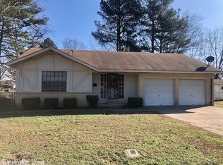 206 N 7th St, Augusta, AR 72006