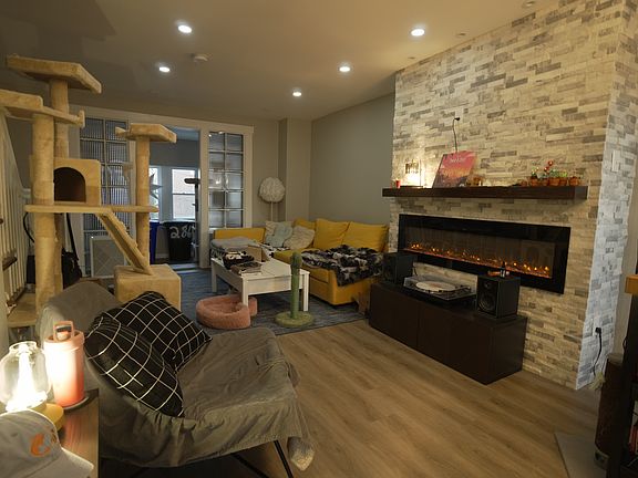 2nd image of 2864 Orthodox St #B