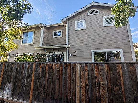 4th image of 354 Powerscourt Way