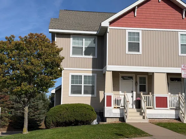 2 Heritage Blvd, Hudson, WI 54016