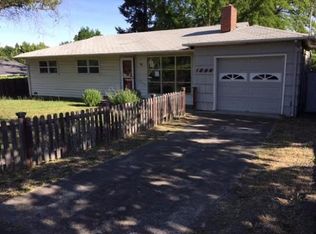 1525 Oregon Ave, Medford, OR