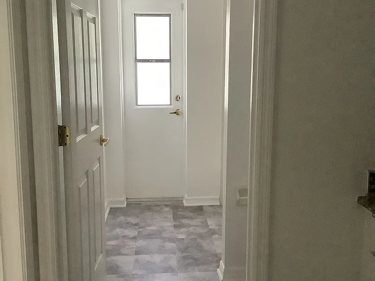 126 Oak Promenade Ct — Photo 40
