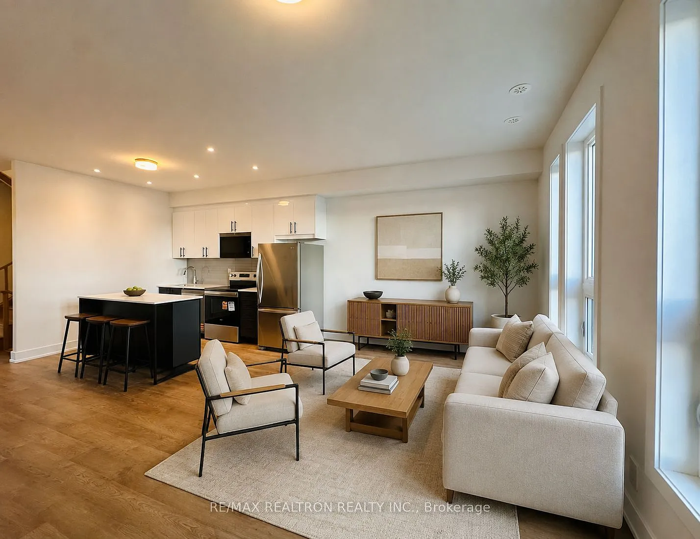 3 bed, $3,500 — Photo 4
