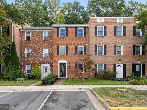 14341 N Park Ct, Woodbridge, VA 22193