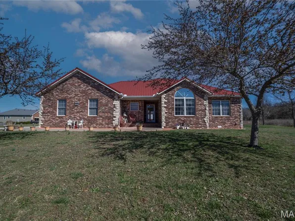 2220 Curtis St, Lebanon, MO 65536