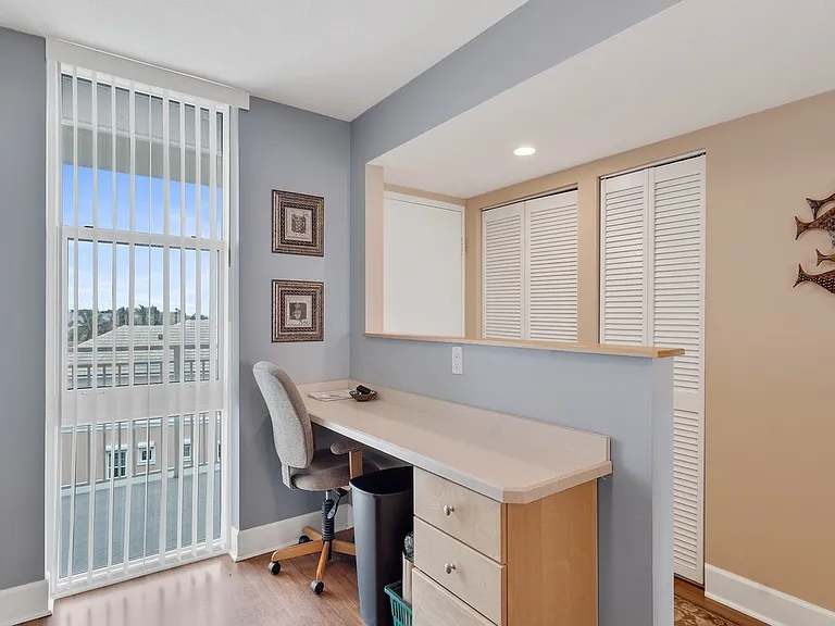 1480 Ocean Dr #5G — Photo 11