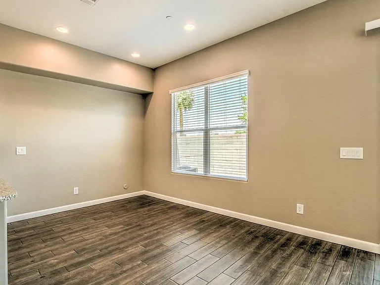 4320 E Granada Rd — Photo 22