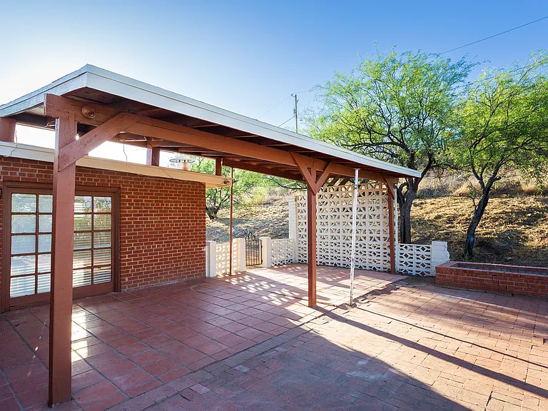 535 N Cimarron St — Photo 33