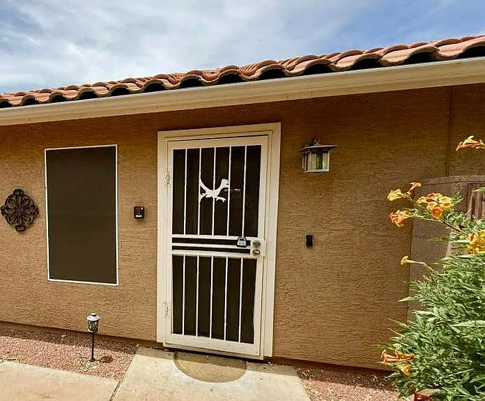 7568 W Kerry Ln — Photo 3