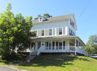 25 Youngs Ave, West Warwick, RI 02893