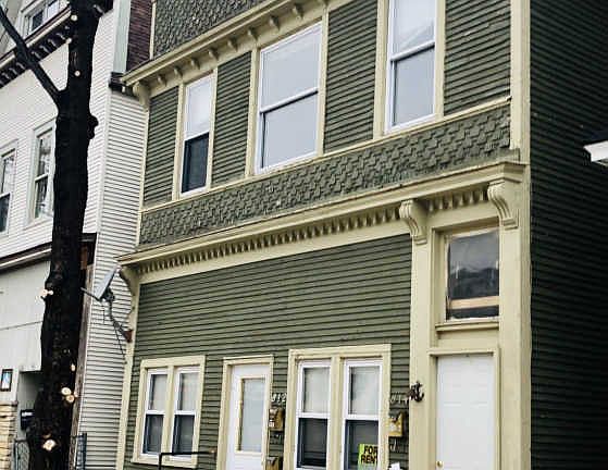 2nd image of 812 E Clarke St #814