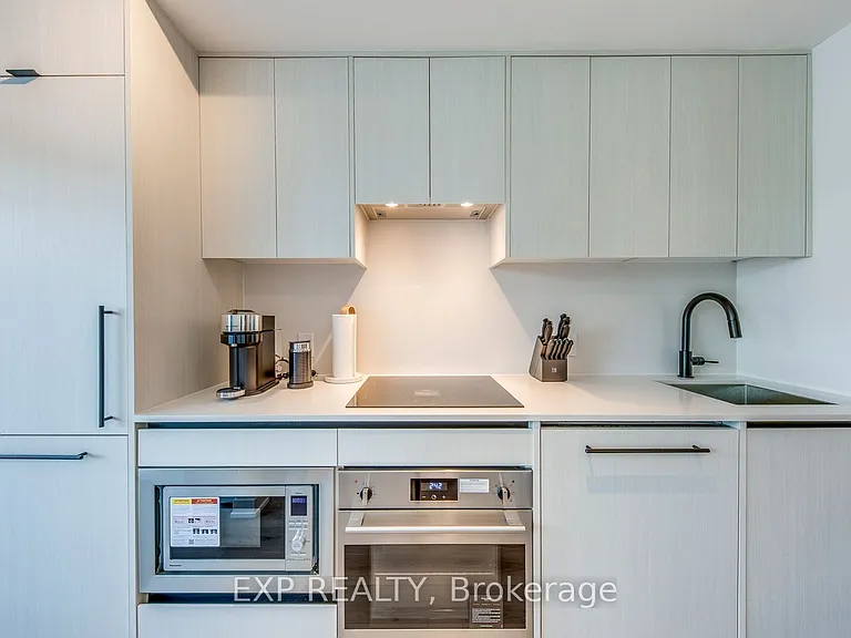 5 Lakeview Ave #415 — Photo 7