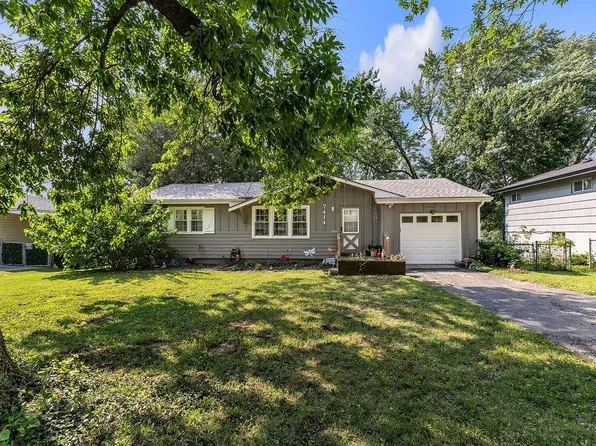 7414 NW Park Forest Ln, Kansas City, MO 64152