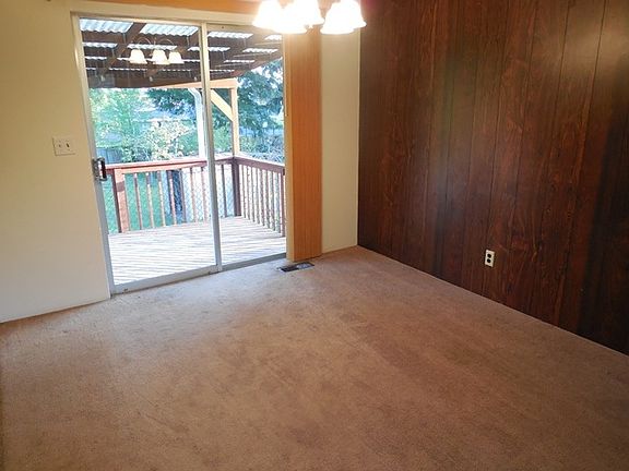 4th image of 4206 189th Pl SW