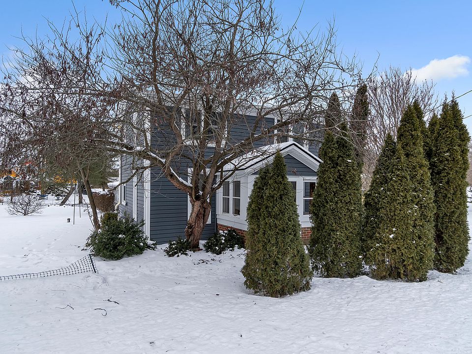 1st image of 7565 Huron River Dr